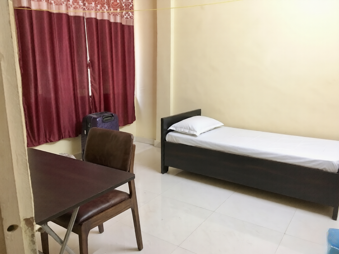 Premium Paying Guest in Kharghar Room Interior